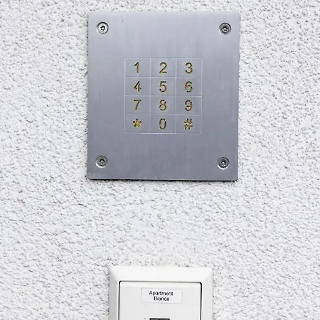 Bianca, City, Contactless Check-in, Free Parking * Solnohrad